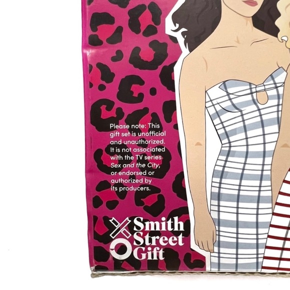 Sex and the City Book and Cocktail Glass Gift Box Set - Picture 7 of 10